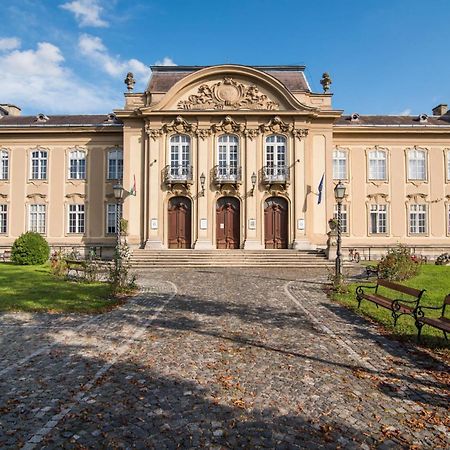 Pegazus Apartman Кестели Екстериор снимка